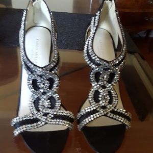Karen miller high heels shoes.sz 38.5/ 8.5.run small fit size8 missing 2 stones